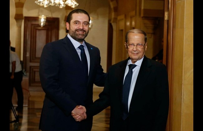 prime-minister-saad-hariri-shakes-hands-with-mp-michel-aoun-at-his-downtown-beirut-residence-thursday-oct-20-2016-the-daily-star-mohamad-azakir